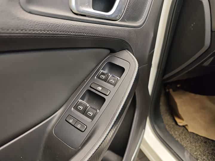 2024 Chery Tiggo 5x 1.5L Compact SUV - Export Ready LHD