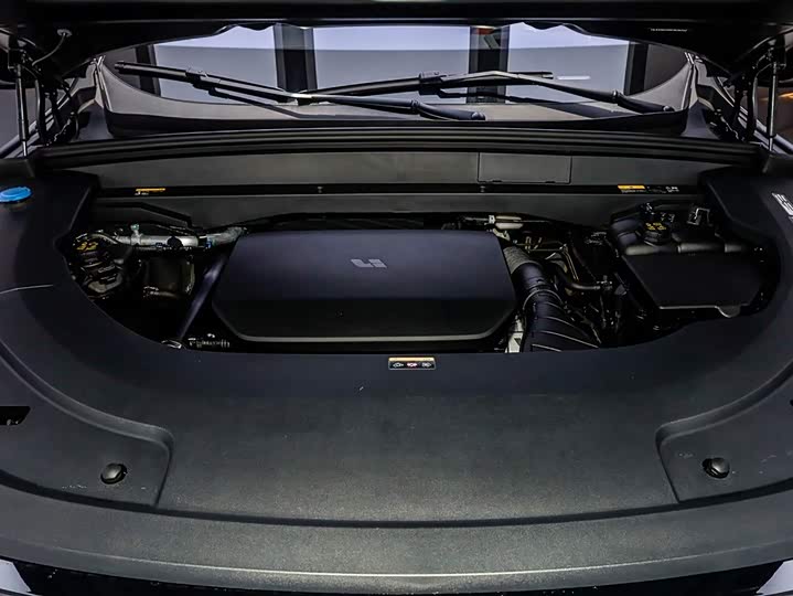 2024 Li Auto L7 Max EREV SUV - Export Ready LHD