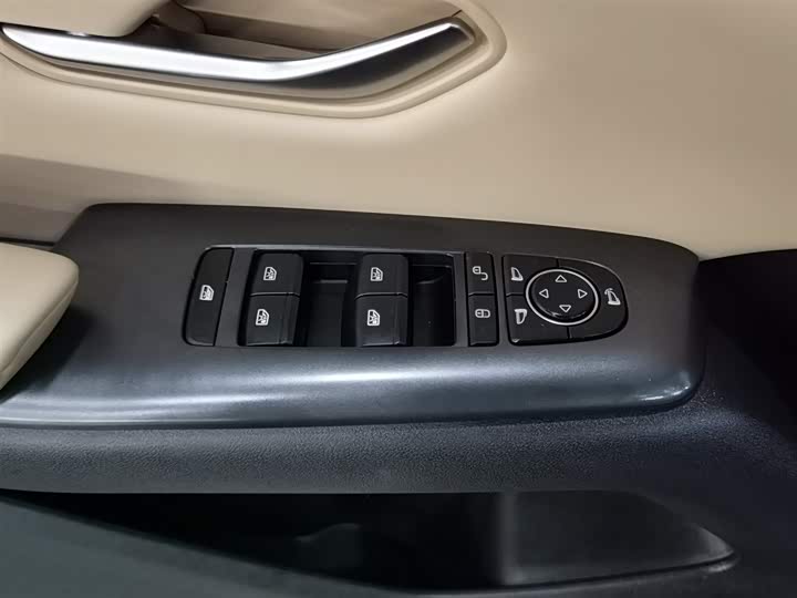 2024 BYD Song Plus DM-i Glory 110km PHEV SUV - Export Ready LHD