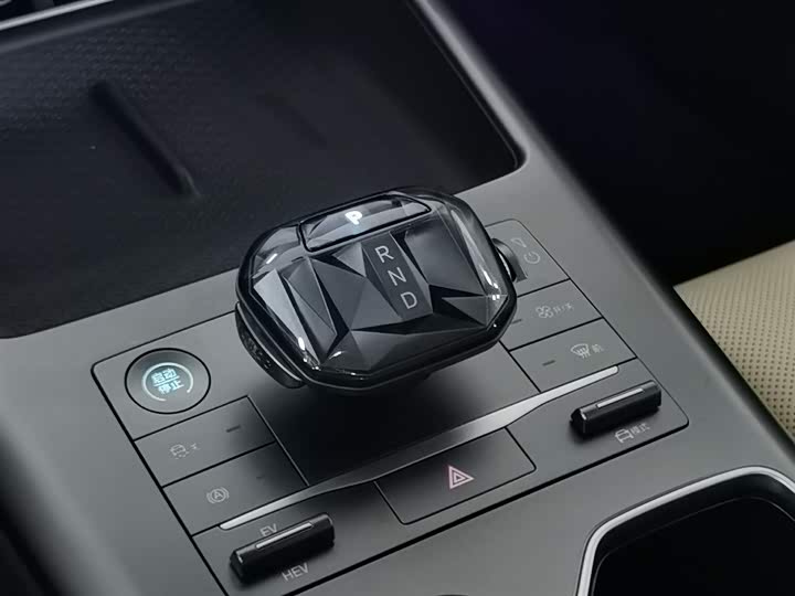 2025 BYD Song Plus DM-i Glory Edition 110km PHEV SUV - Export Ready LHD