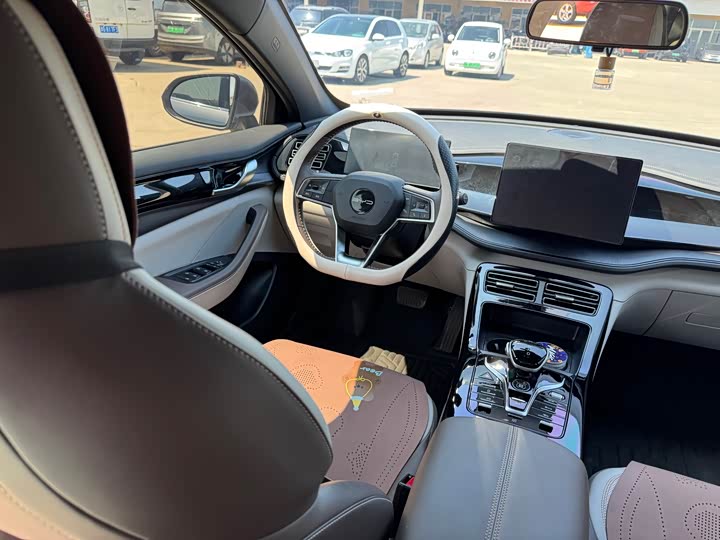 2023 BYD Qin Plus DM-i 120km Flagship Sedan - Export Ready LHD