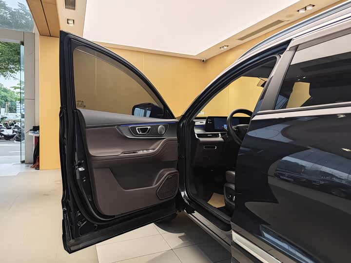 2024 Chery Tiggo 8 Pro Max 2.0T AWD 7-Seat SUV - Export Ready LHD