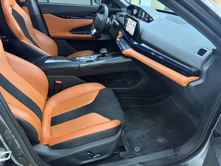 2023 Changan UNI-V 1.5T Sport Sedan - Export Ready LHD