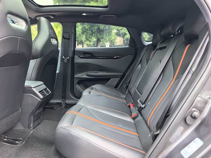 2024 Changan UNI-V iDD PHEV Sport Sedan - Export Ready LHD