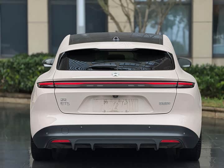 2023 NIO ET5 75kWh Electric Sedan - Export Ready LHD
