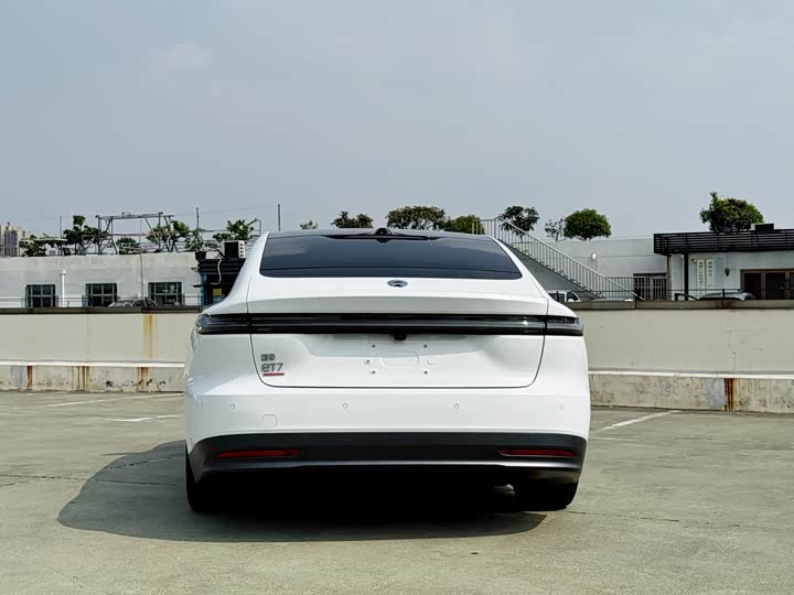 2023 NIO ET7 100kWh Executive Electric Sedan - Export Ready