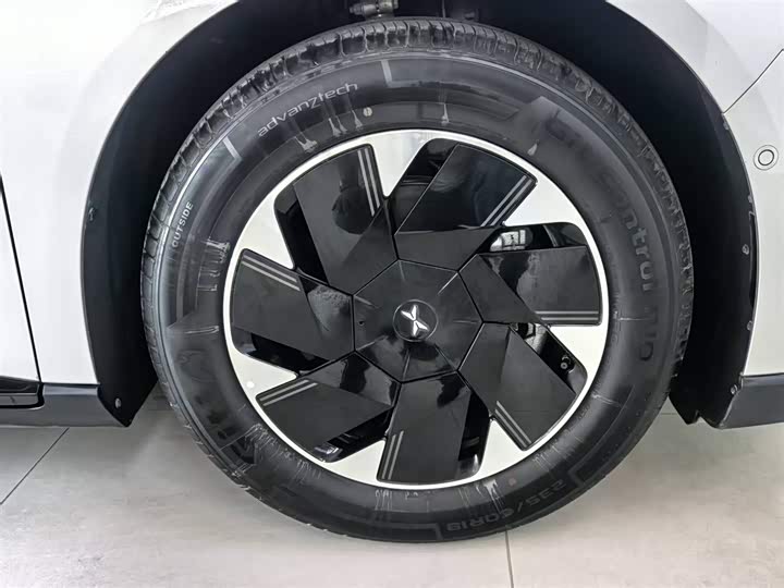 2023 XPeng P7 586km Electric Sedan - Export Ready LHD