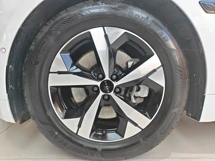 2024 Zeekr 001 Performance AWD 580kW EV - Export Ready LHD