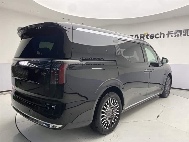 2024 Zeekr 009 822km Range Luxury MPV EV - Export Ready