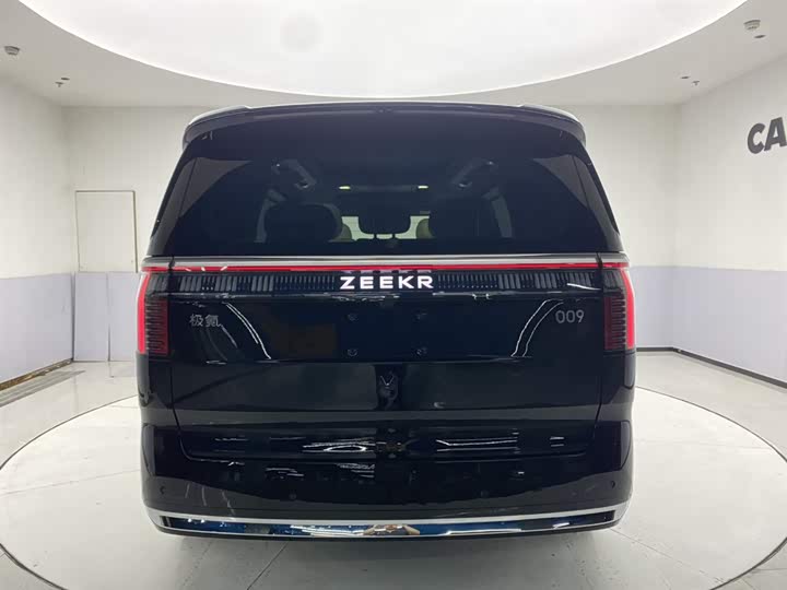 2024 Zeekr 009 822km Range Luxury MPV EV - Export Ready