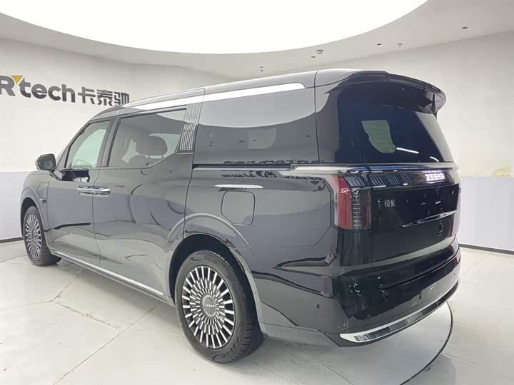 2024 Zeekr 009 822km Range Luxury MPV EV - Export Ready