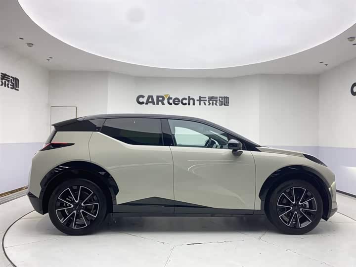 2024 Zeekr X 500km Compact Electric SUV - Export Ready LHD