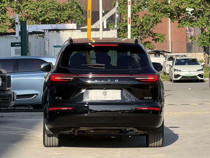 2024 AITO M7 1.5T EREV SUV (Huawei DriveONE) - Export LHD