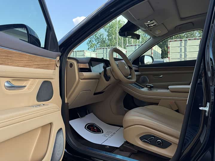 2024 AITO M7 1.5T EREV SUV (Huawei DriveONE) - Export LHD