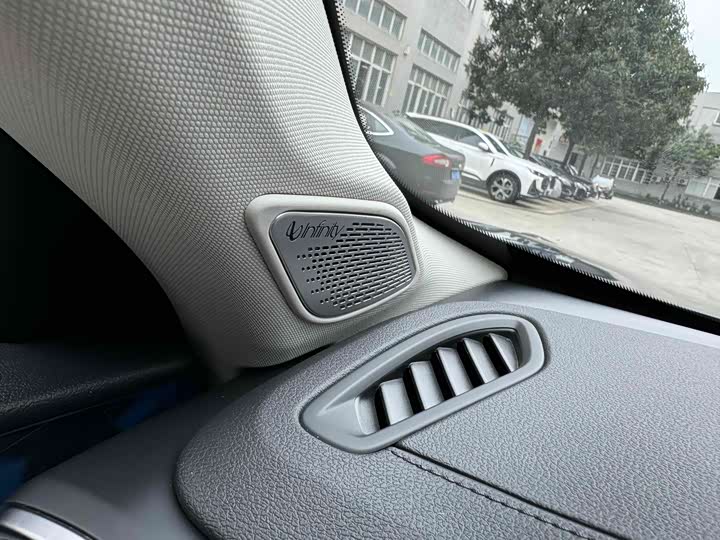 2023 Lynk & Co 01 2.0T SUV - Export Ready LHD