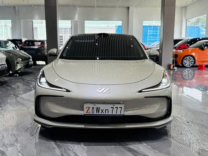 2024 IM L6 650km Electric Sedan - Export Ready LHD