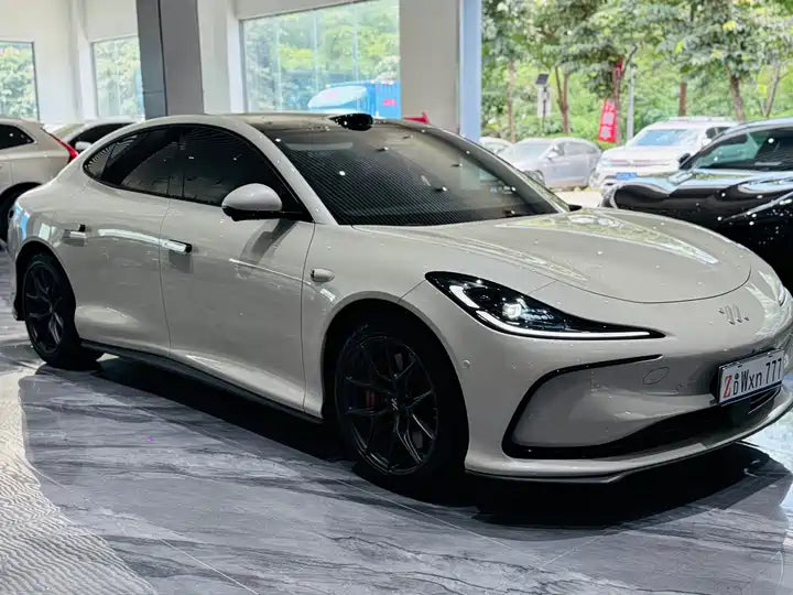2024 IM L6 650km Electric Sedan - Export Ready LHD