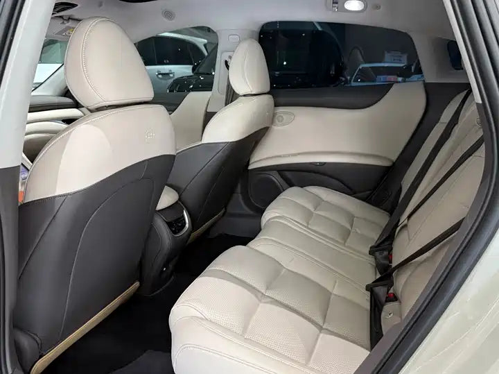 2024 IM L6 650km Electric Sedan - Export Ready LHD