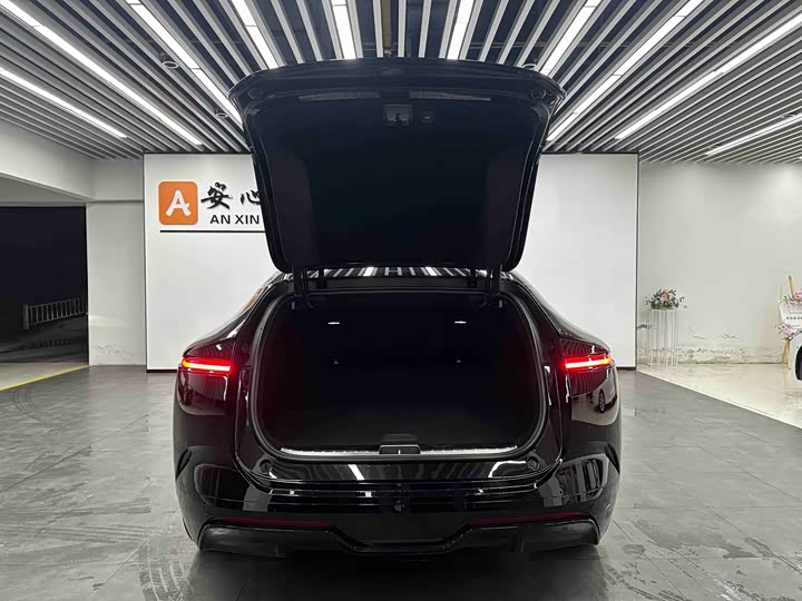 2024 Avatr 12 700km Electric Gran Coupe (Huawei) - Export